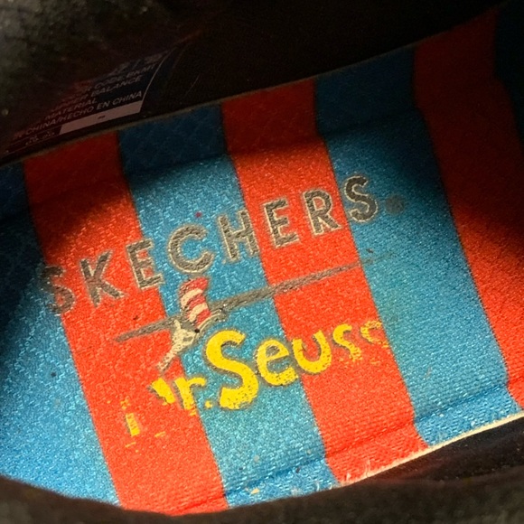 Women’s size 10 Skechers Dr Suess Sneakers - Picture 15 of 16